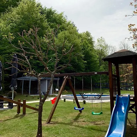 Holiday home Vikendica Niki - With Pool Cetojevici